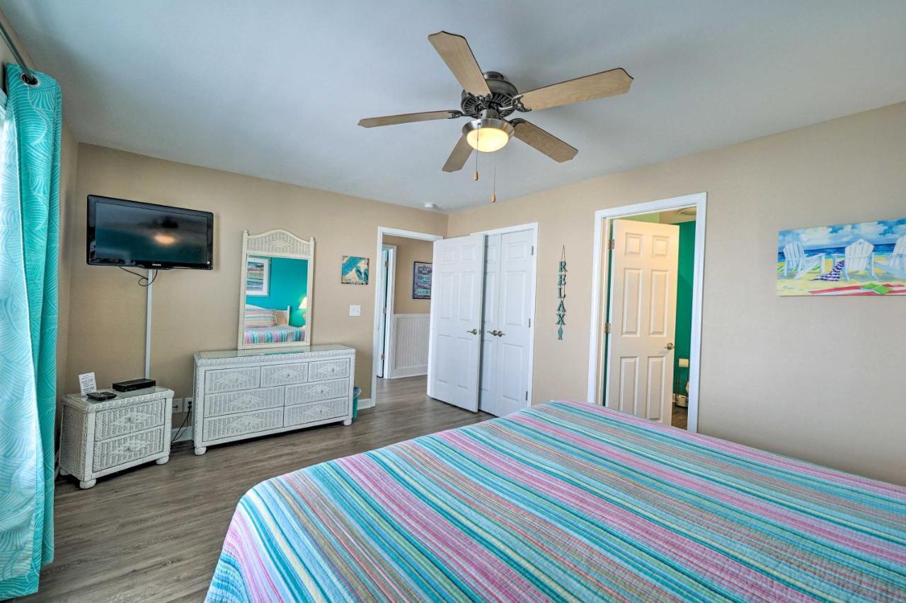 Ocean-View Oak Island Condo, 1 Block To Beach! Extérieur photo